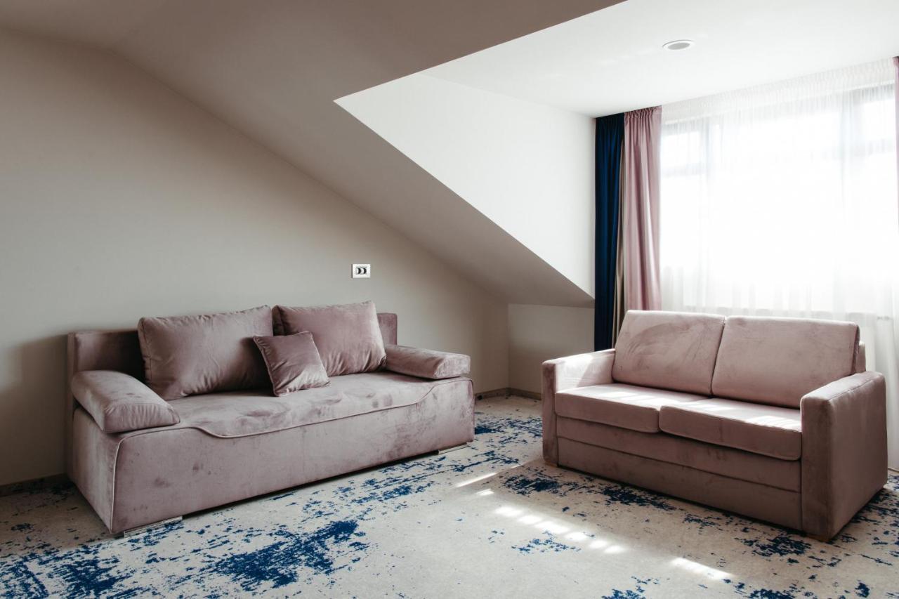Pensiunea Iristar Hotel